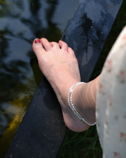 Aurella anklet and necklace
