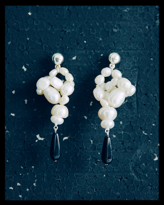 NOIRE EARRINGS