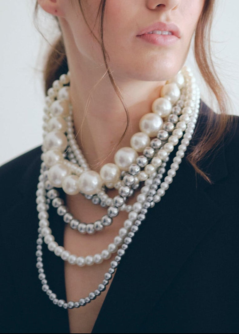 LA GRANDE PERLE NECKLACE